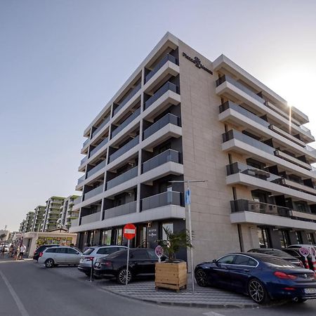 Plazza Mamaia Nord Aparthotel Năvodari Exteriör bild
