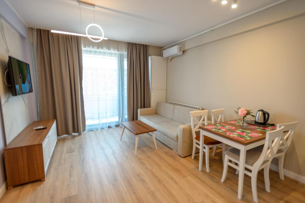 Plazza Mamaia Nord Aparthotel Năvodari Exteriör bild