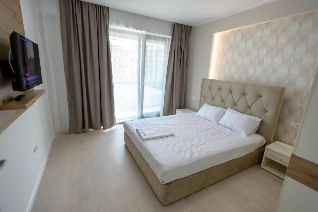 Plazza Mamaia Nord Aparthotel Năvodari Exteriör bild