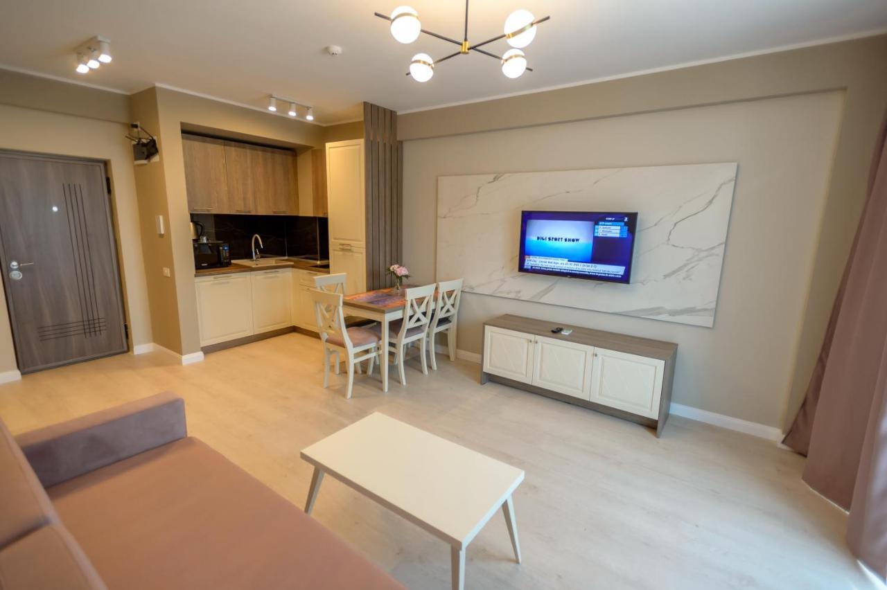 Plazza Mamaia Nord Aparthotel Năvodari Exteriör bild