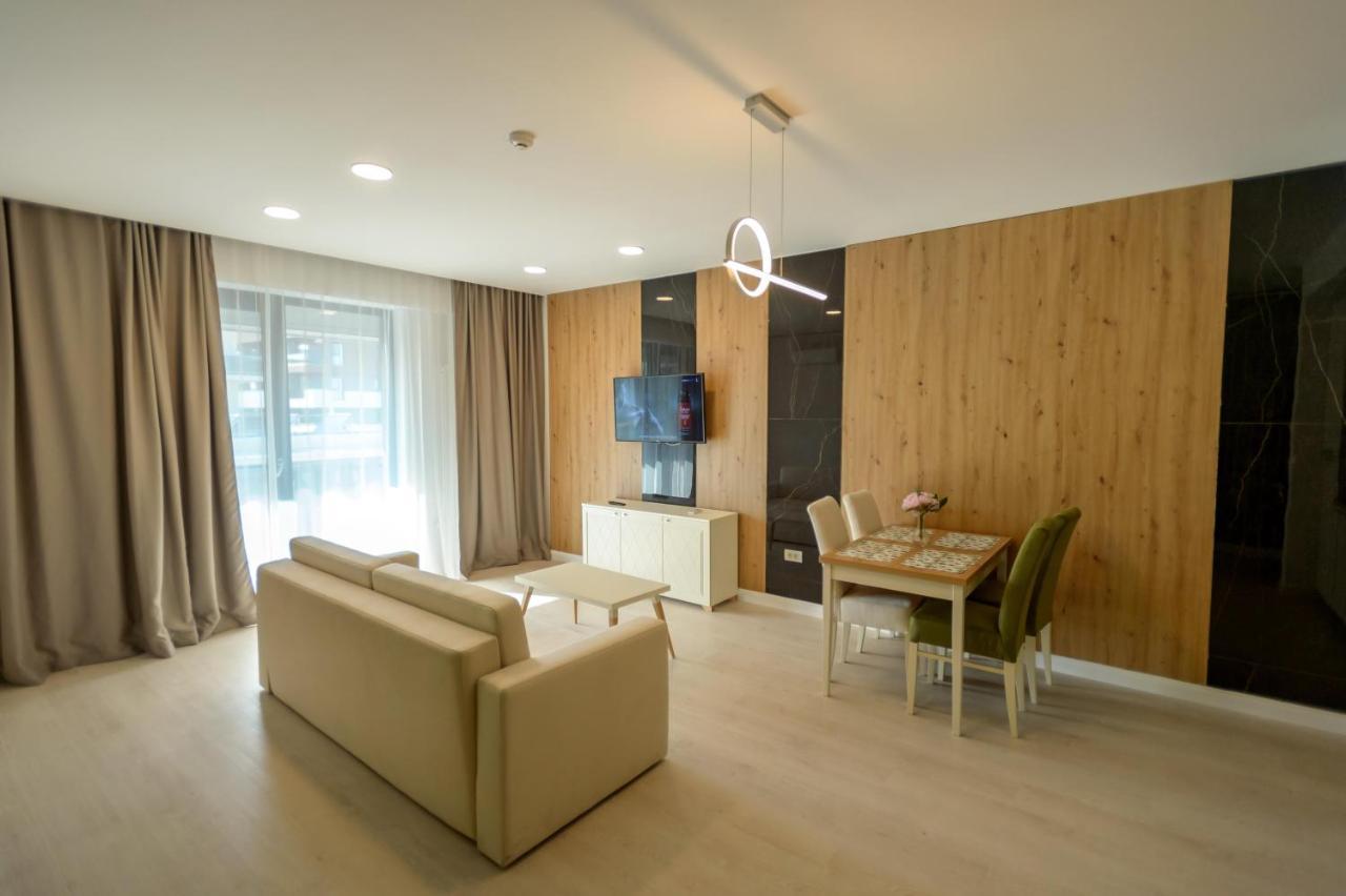 Plazza Mamaia Nord Aparthotel Năvodari Exteriör bild