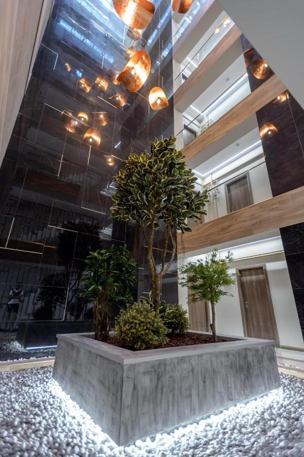 Plazza Mamaia Nord Aparthotel Năvodari Exteriör bild