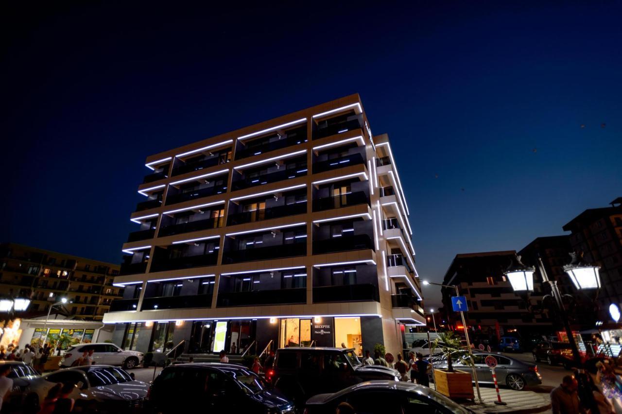 Plazza Mamaia Nord Aparthotel Năvodari Exteriör bild