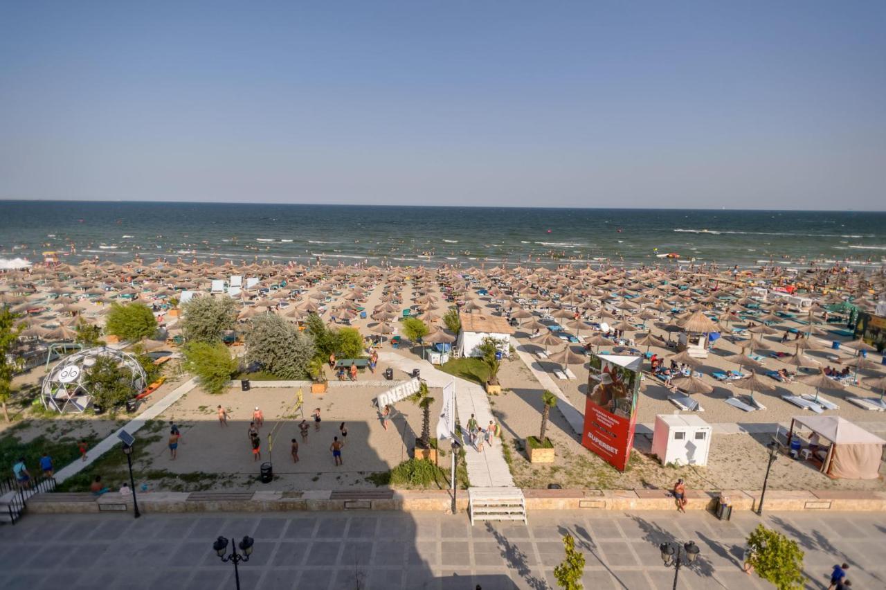 Plazza Mamaia Nord Aparthotel Năvodari Exteriör bild